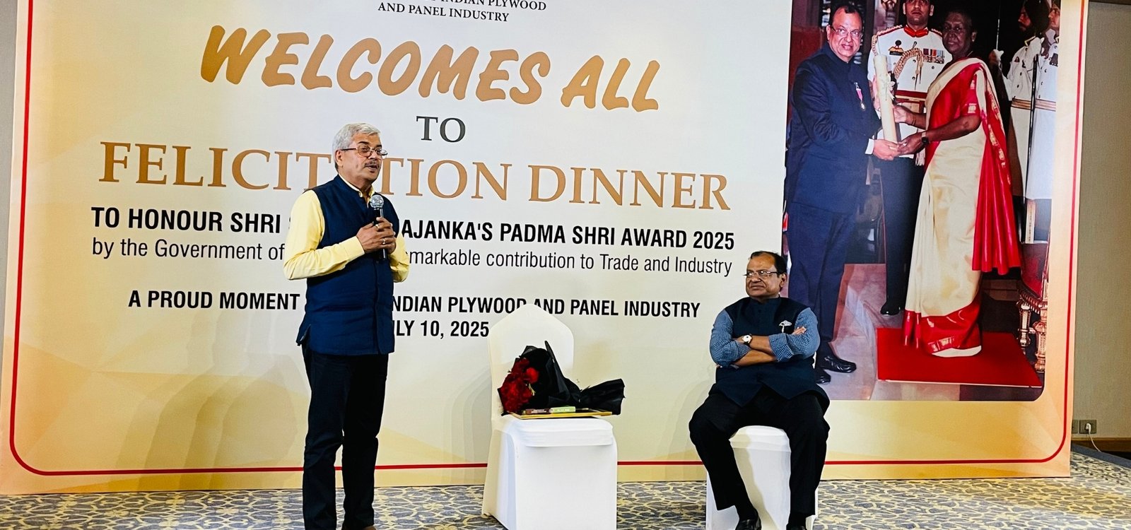 Felicitation of Shri Sajjan Bhajanka