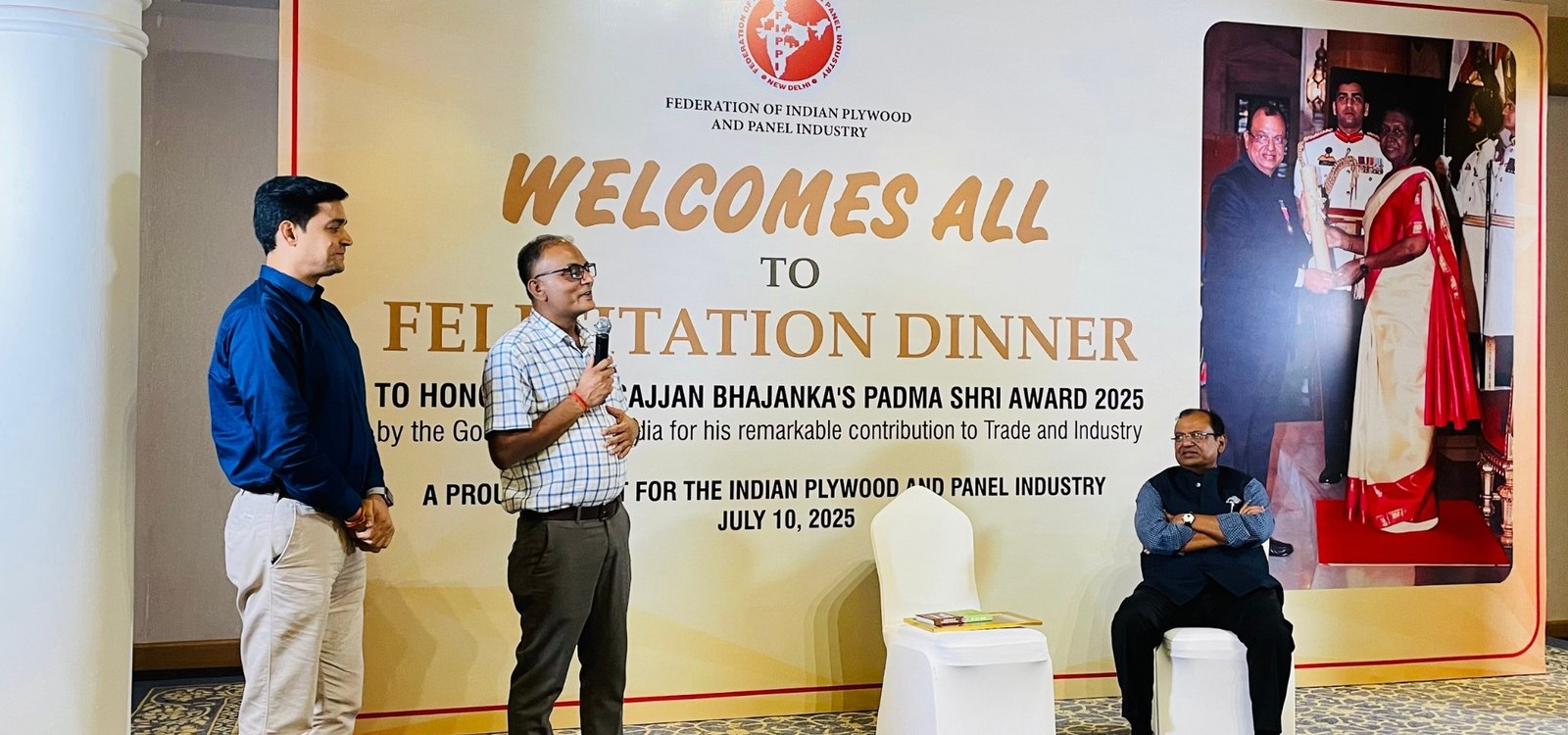 Felicitation of Shri Sajjan Bhajanka